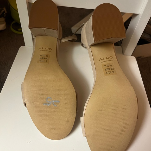 Tan Aldo pump - Picture 5 of 5